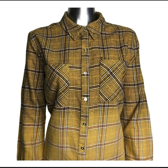 Design Lab Plaid Ombré Button Front Collar Shirt - Picture 3 of 6